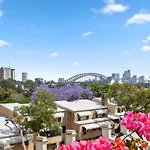Azzuro Pod Hotel - Potts Point
