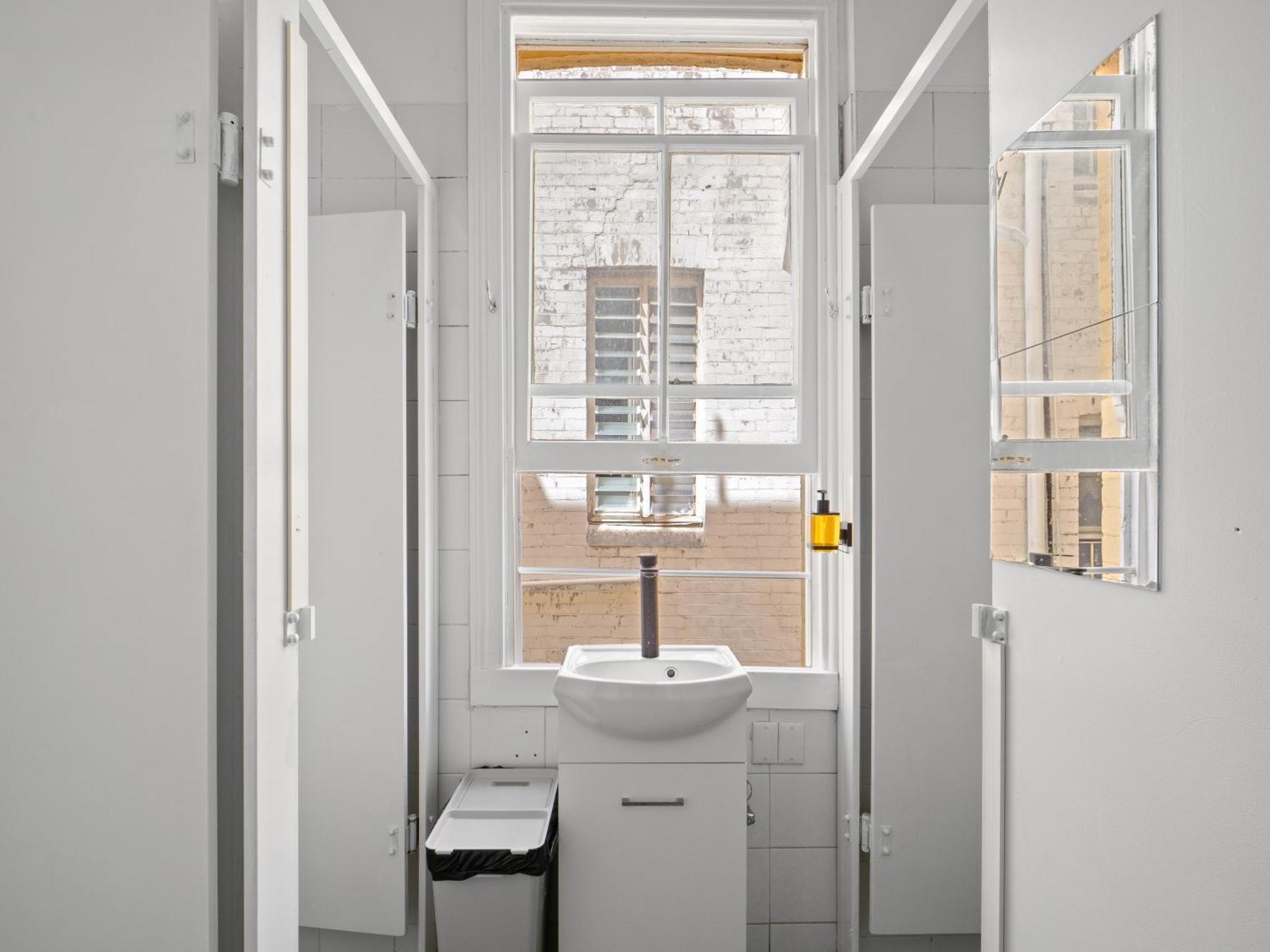 Azzuro Pod - Potts Point Hostel